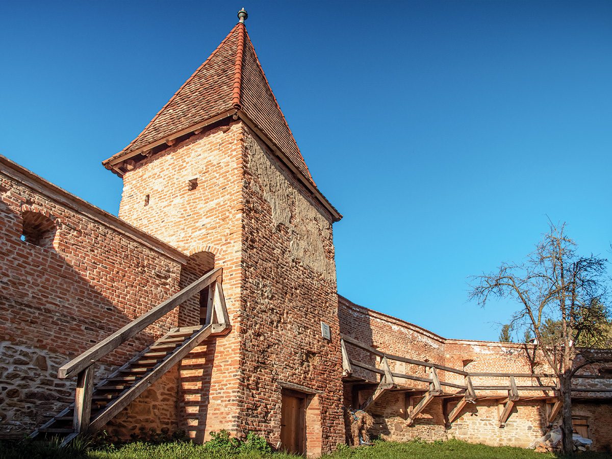 Biserica Fortificată Alma Vii