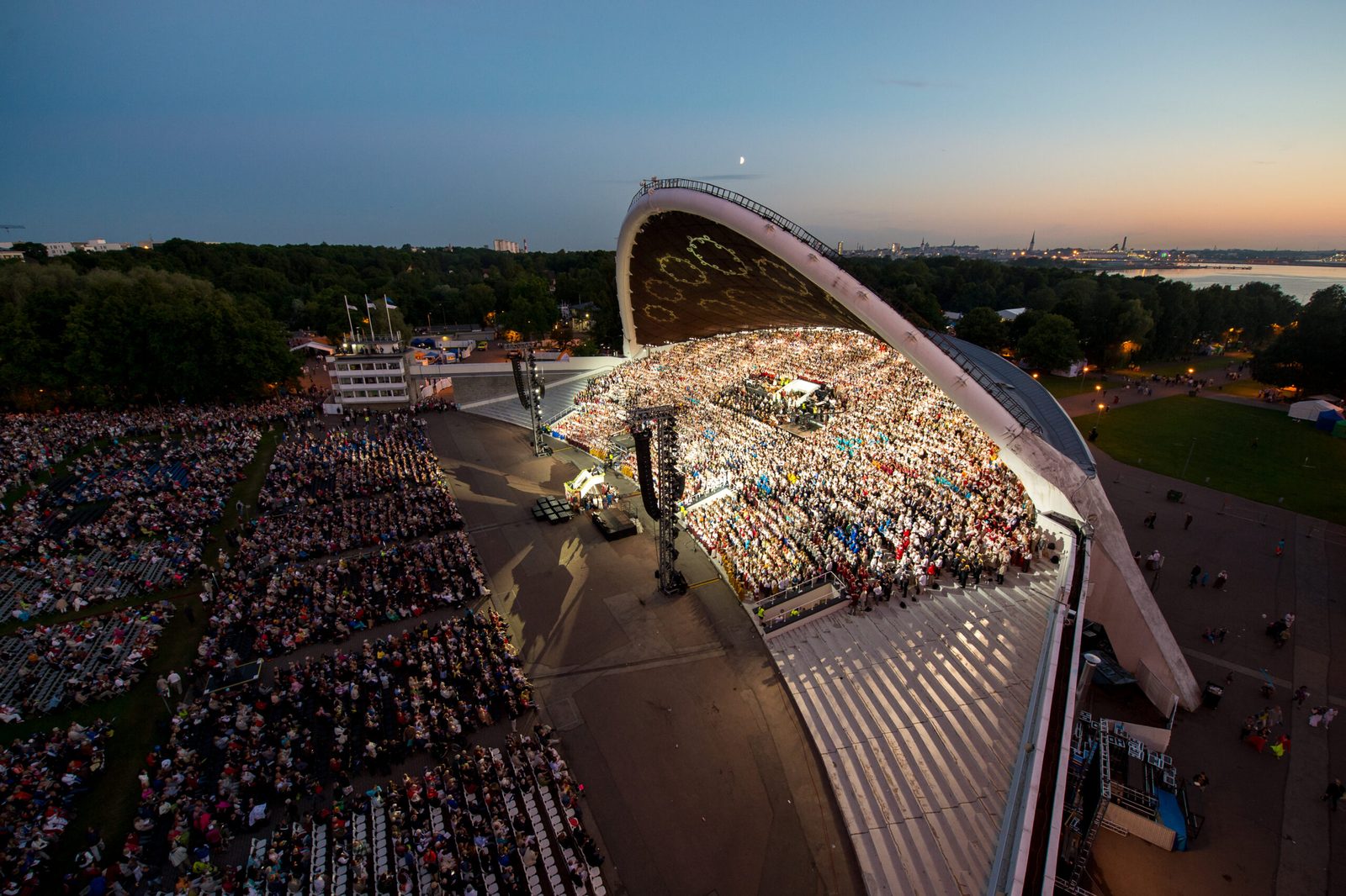 Tallinn nocturn 2035