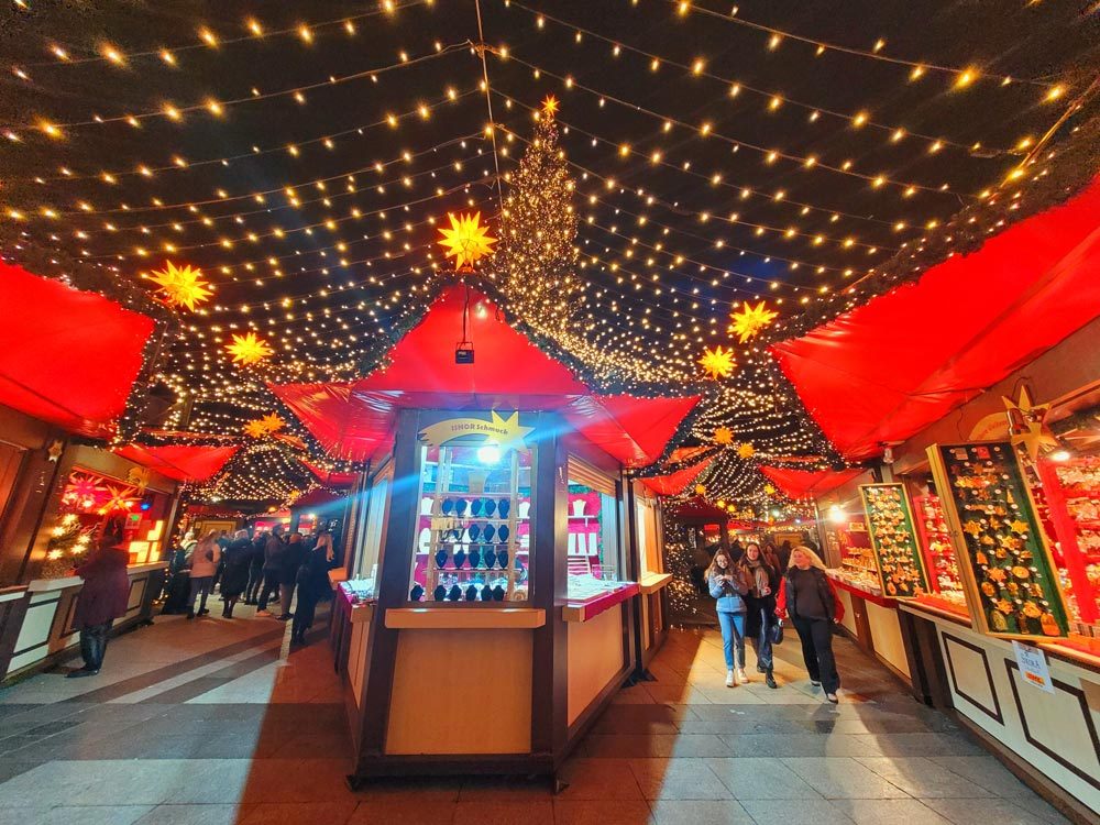 Weihnachtsmarkt am Kölner Dom